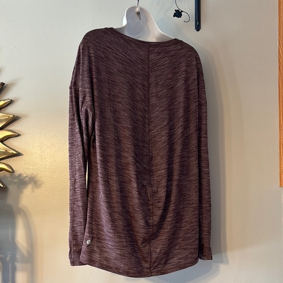 LULULEMON ESSENTIAL LONG SLEEVE - Picture 1 of 3